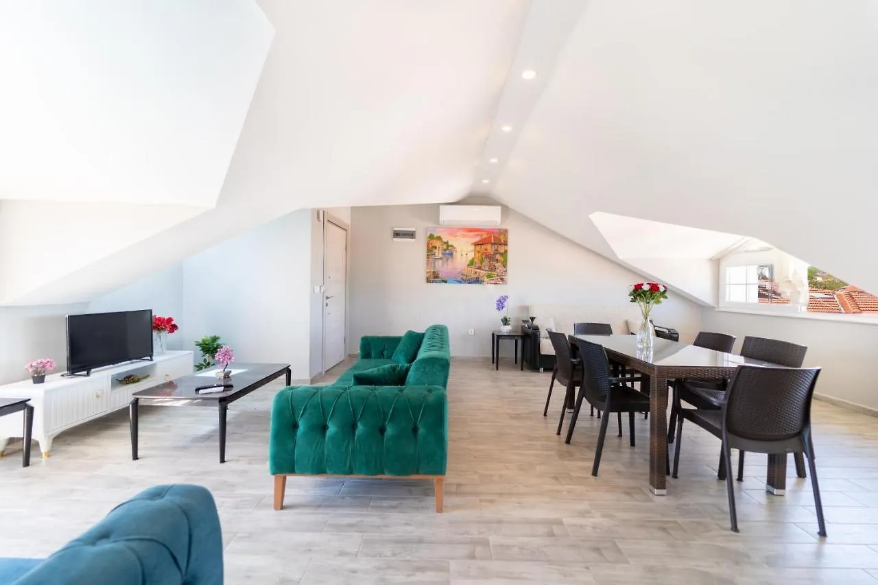 Stunning Suite In Oeluedeniz With Seaview And Pool 土耳其