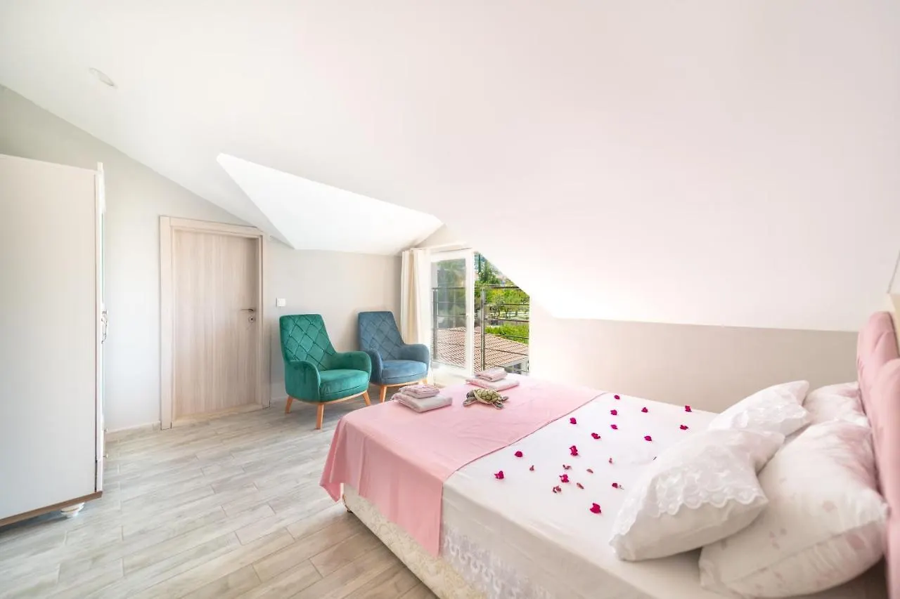 Stunning Suite In Oeluedeniz With Seaview And Pool 厄吕代尼兹