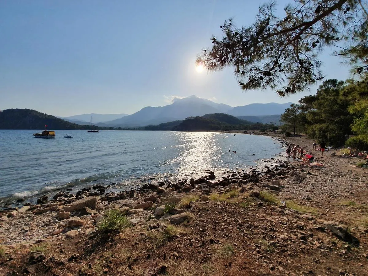 Stunning Suite In Oeluedeniz With Seaview And Pool 公寓