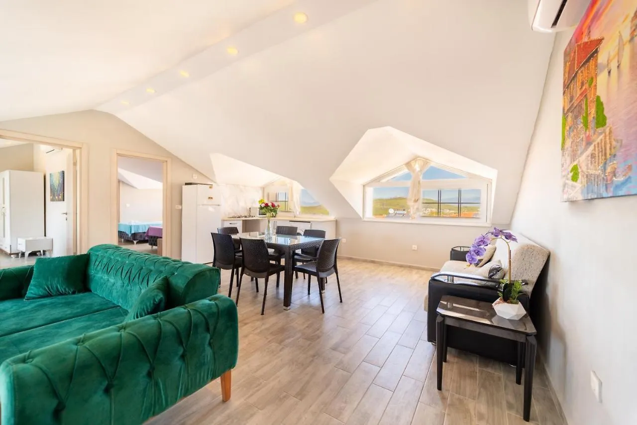 Stunning Suite In Oeluedeniz With Seaview And Pool 0*, 厄吕代尼兹